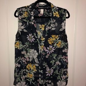 H&M Sleeveless Floral Shirt
